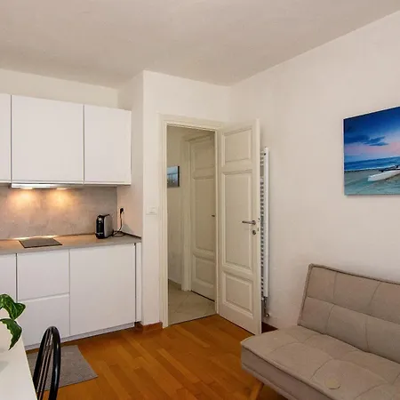 Apartament Amamare *
